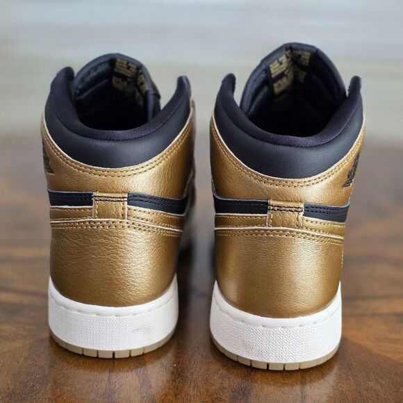 Nike Air Jordan 1 Retro Hi OG Black Metallic Gold FD1437-071 GS 6Y Women's 7.5 - Picture 5 of 14